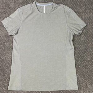 Ten Thousand Shirt Men's Medium Gray The Versatile Tee Performance Gym Running